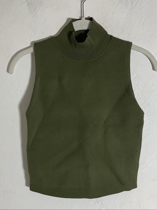 House of Harlow 1960 Tops - House of Harlow 1960 Onella Ribbed Turtleneck Tank Top Size XS Olive Green